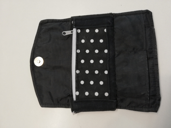 Latex Portemonnaie / Latex Geldbörse  ( mittlere grösse - schwarz ) UNIKAT